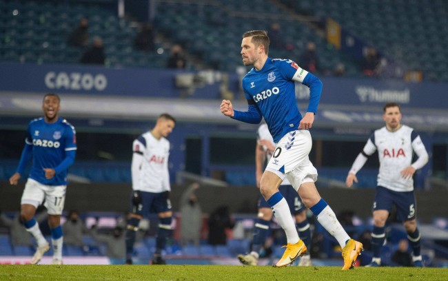 人都在为这 人都在为这